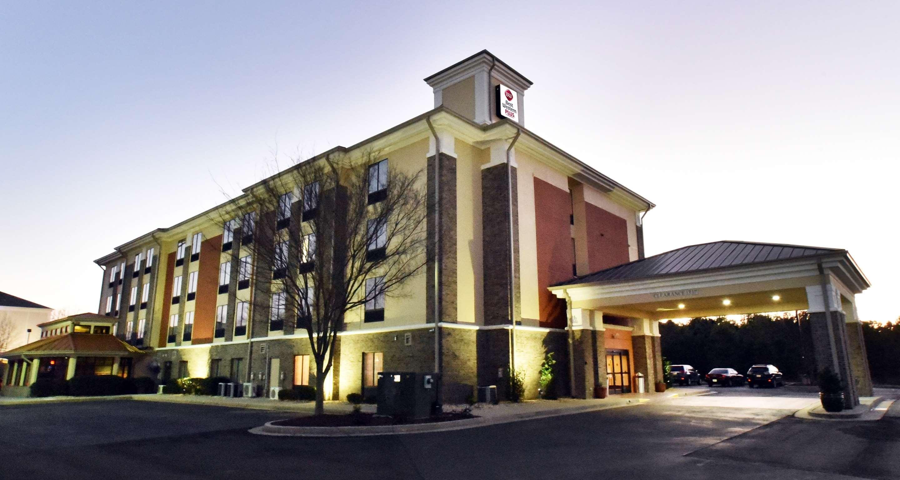 Best Western Plus Fairburn Atlanta Southwest Exterior photo