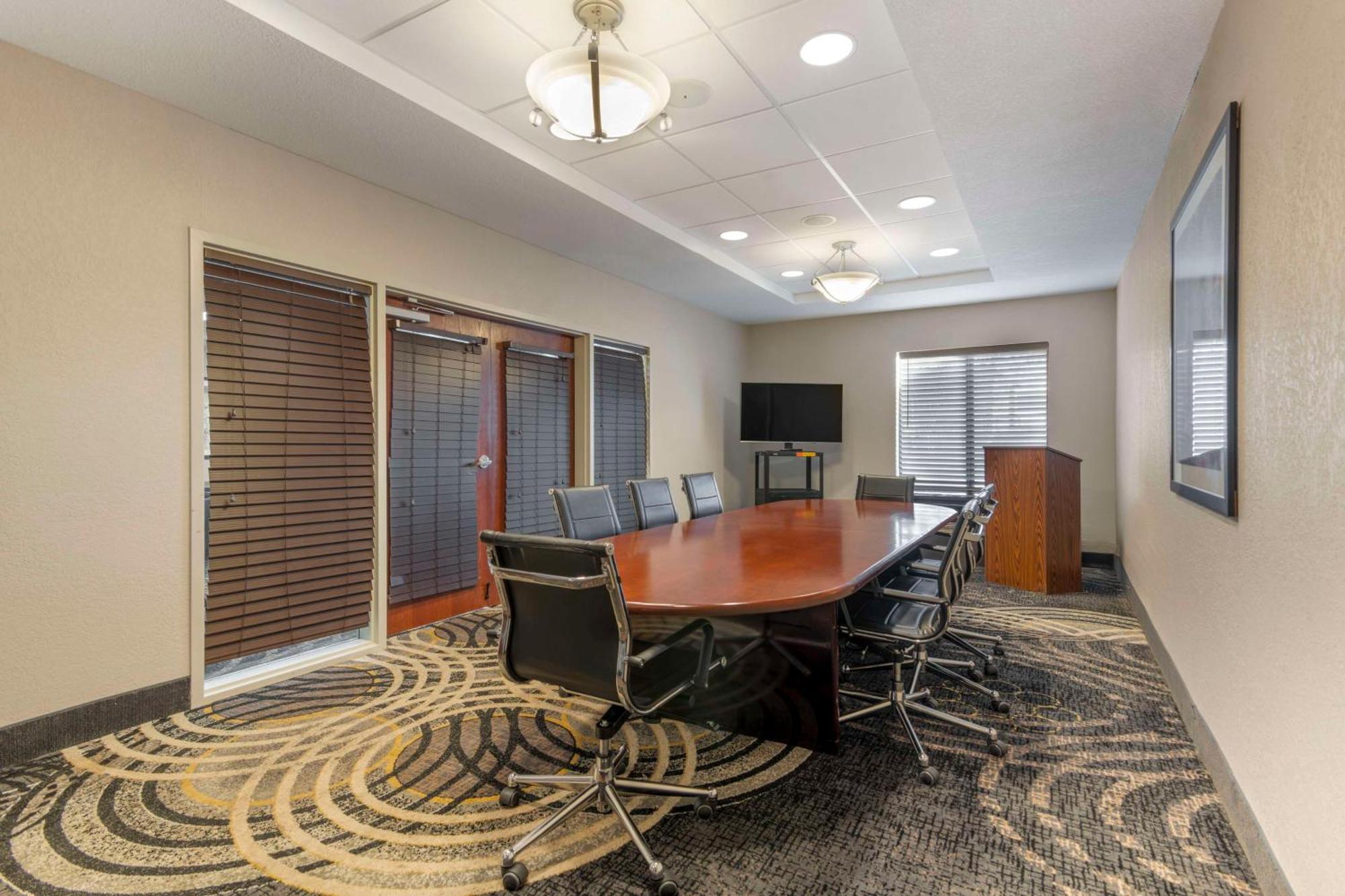 Best Western Plus Fairburn Atlanta Southwest Exterior photo