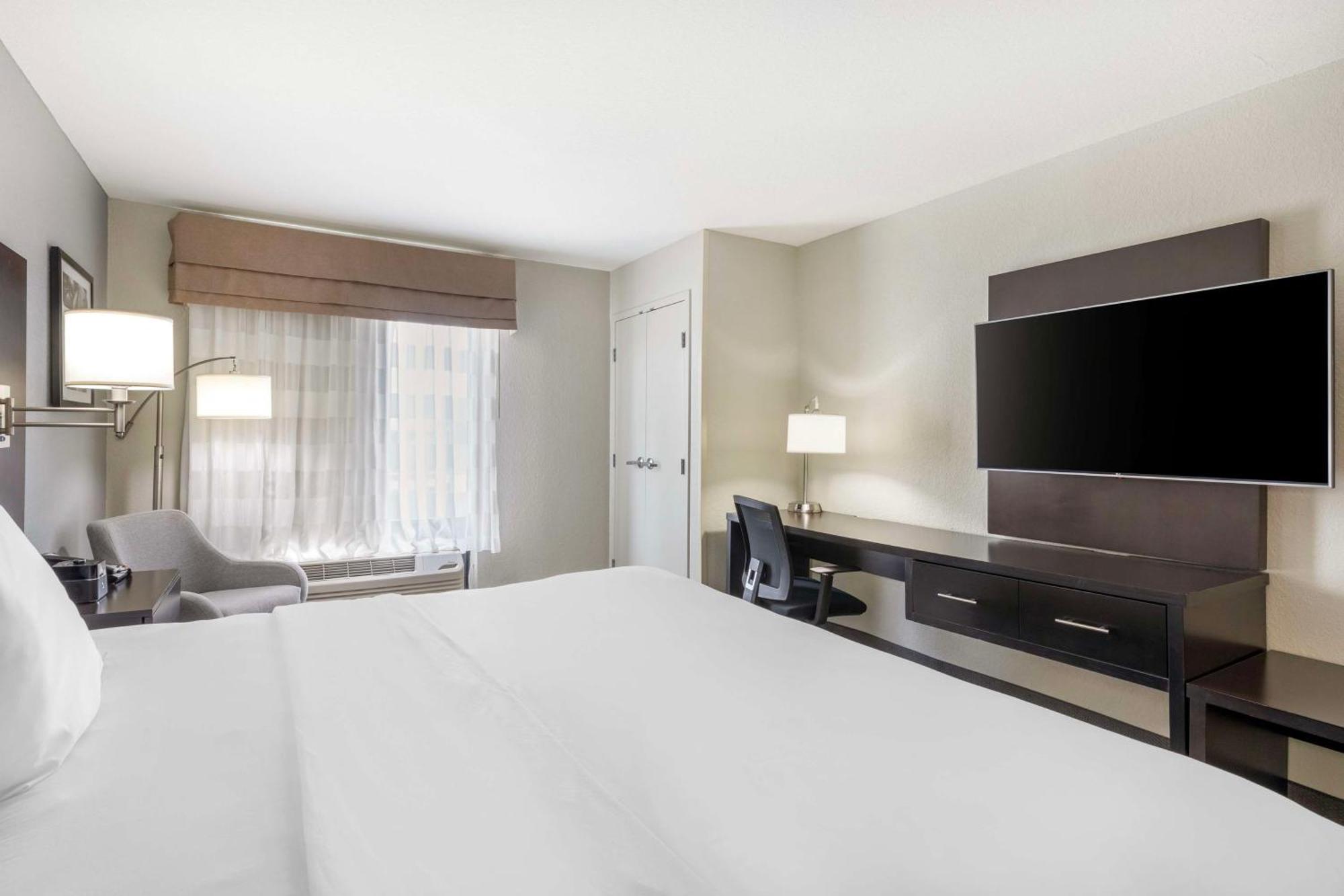 Best Western Plus Fairburn Atlanta Southwest Exterior photo