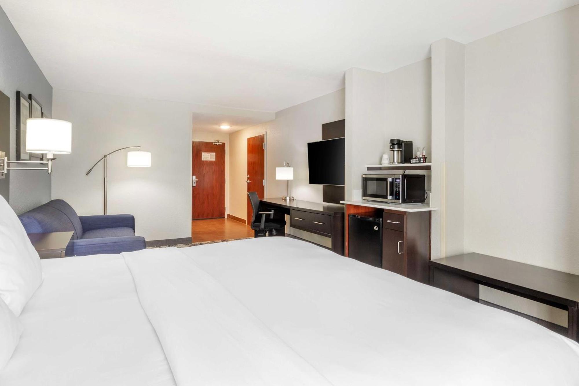 Best Western Plus Fairburn Atlanta Southwest Exterior photo