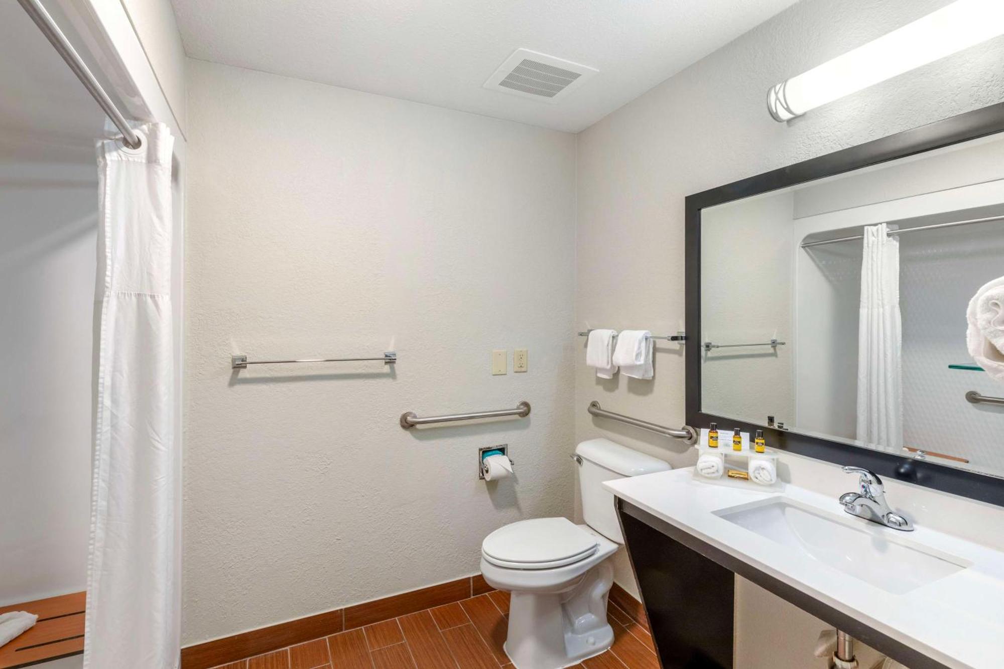 Best Western Plus Fairburn Atlanta Southwest Exterior photo